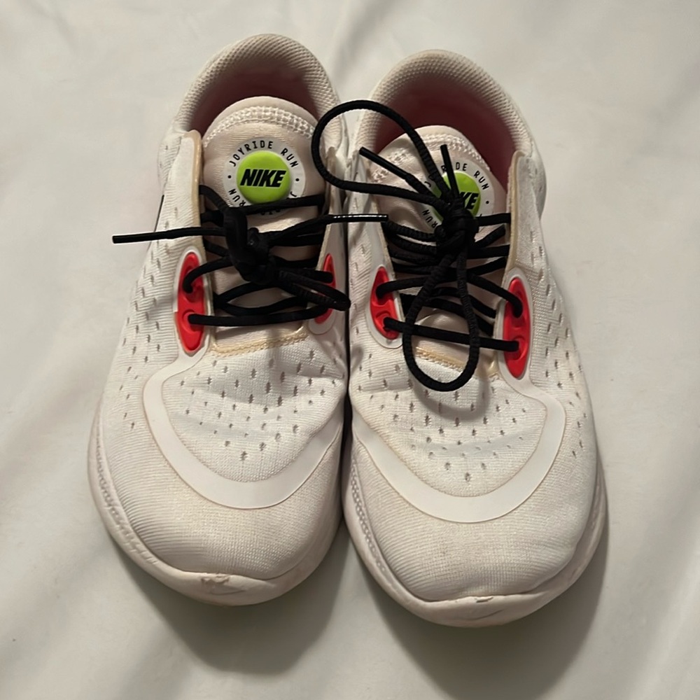 Nike Joyride White and Pink